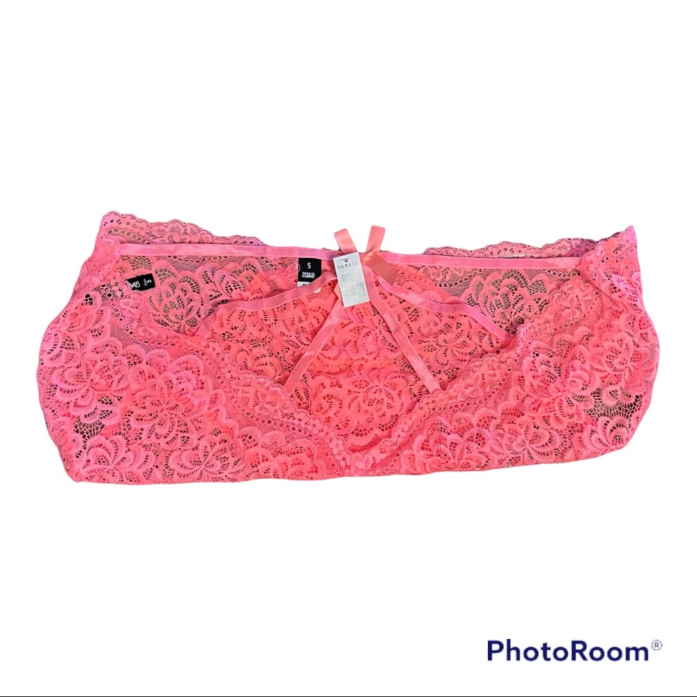 NWT Torrid Lace Panty Size 5